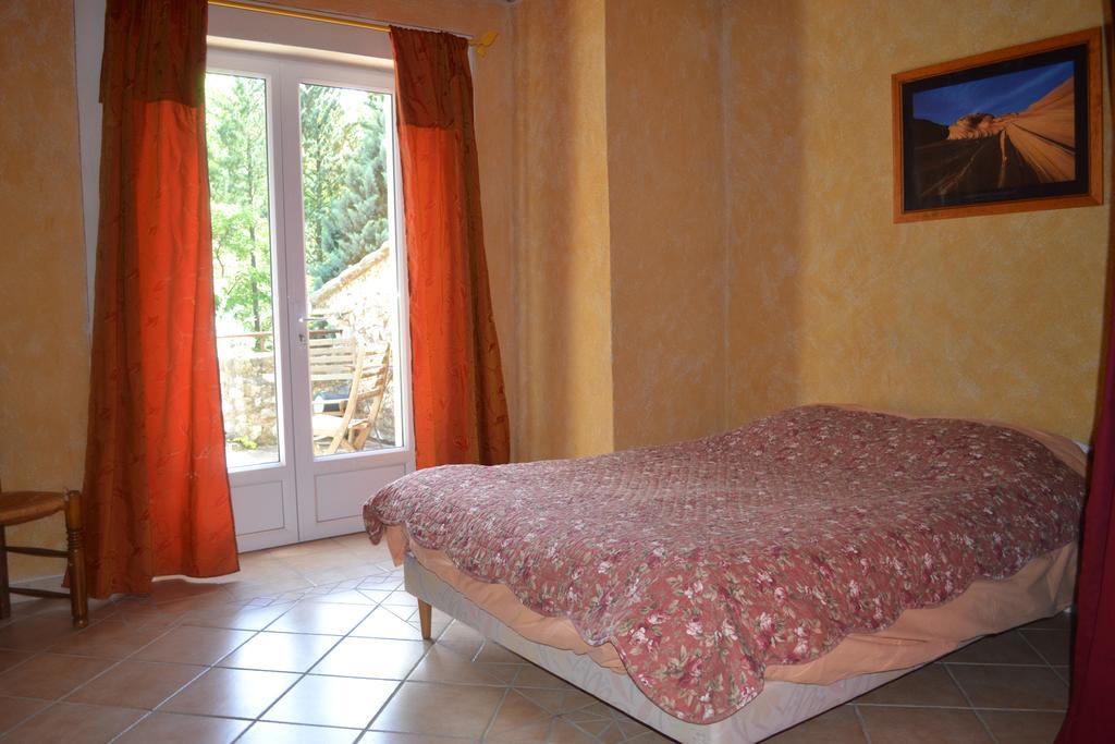 Maison D'Hotes Les Fougeres Mirmande Bagian luar foto